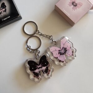 لیپ گلاس پروانه آویزدار